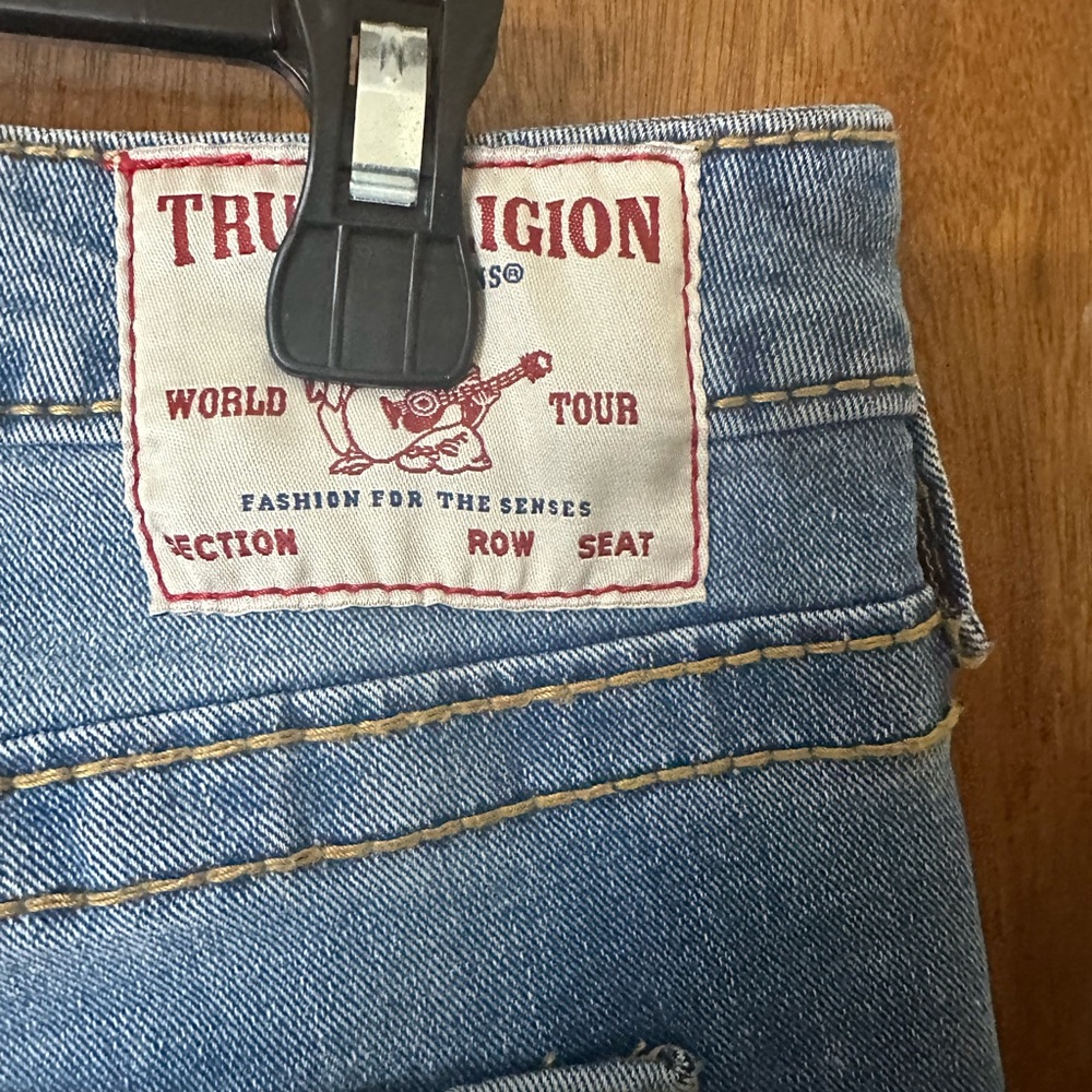 True Religion women’s Light Blue Relaxed Jeans